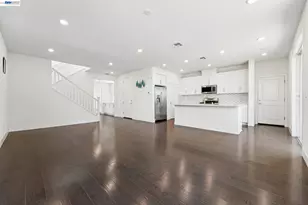 2107 Daimler St, Lathrop, CA 95330 - Photo 4