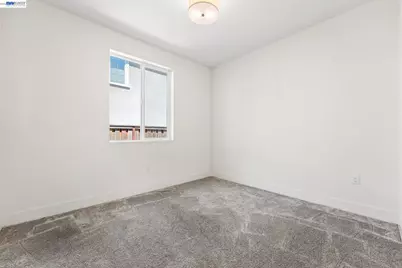 2107 Daimler St, Lathrop, CA 95330 - Photo 14