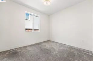 2107 Daimler St, Lathrop, CA 95330 - Photo 14