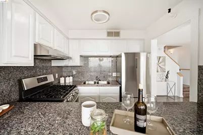801 Franklin St #1406, Oakland, CA 94607 - Photo 8