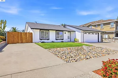 36571 Spruce St, Newark, CA 94560 - Photo 2