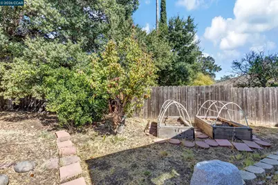 1162 Francine Ct, Concord, CA 94518 - Photo 26