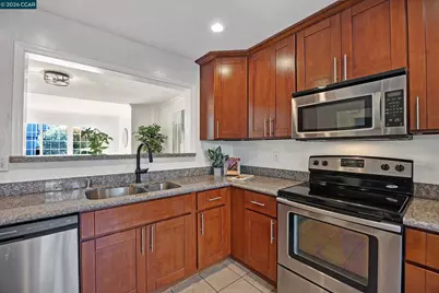 332 Marina Village Way, Benicia, CA 94510 - Photo 6