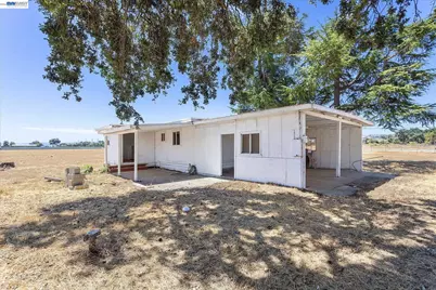 13690 Murphy Ave #E, San Martin, CA 95046 - Photo 20