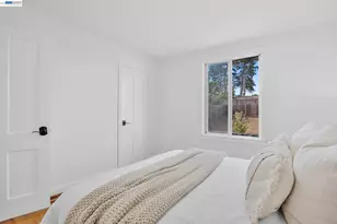2722 Vicente St, San Francisco, CA 94116 - Photo 12