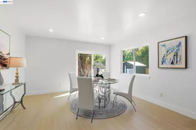 1913 Middlefield Rd, Mountain View, CA 94043 - Photo 12