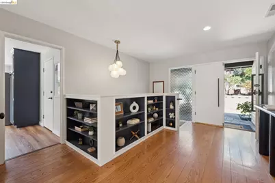 22 Littlewood Drive, Piedmont, CA 94611 - Photo 8