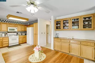 2211 Bridle Creek Cir, Tracy, CA 95377 - Photo 14