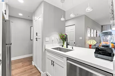3173 Wayside Plaza #113, Walnut Creek, CA 94597 - Photo 6