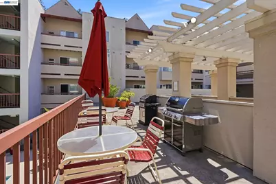 3173 Wayside Plaza #113, Walnut Creek, CA 94597 - Photo 30