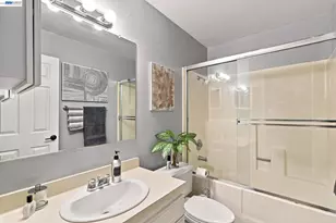 3173 Wayside Plaza, Walnut Creek, CA 94597 - Photo 18