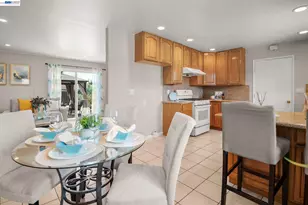 2246 Dayle Ct, Fremont, CA 94539 - Photo 18