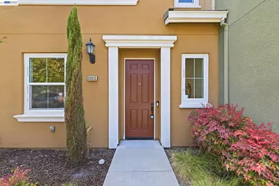 38935 Primula Ter, Newark, CA 94560 - Photo 4