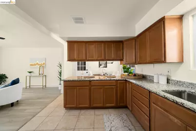 1361 Longshore Ct, Sacramento, CA 95838 - Photo 28