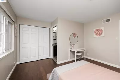 15743 Via Sorrento, San Lorenzo, CA 94580 - Photo 14