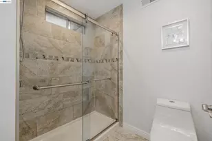 15743 Via Sorrento, San Lorenzo, CA 94580 - Photo 22