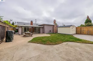 15743 Via Sorrento, San Lorenzo, CA 94580 - Photo 26