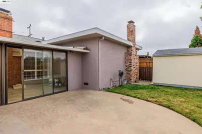 15743 Via Sorrento, San Lorenzo, CA 94580 - Photo 28