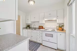 385 Jayne Ave, Oakland, CA 94610 - Photo 16