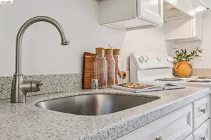 385 Jayne Ave, Oakland, CA 94610 - Photo 20