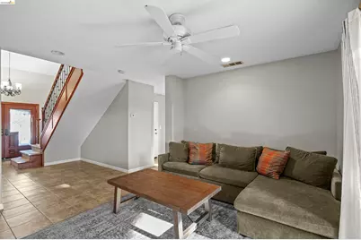 1049 Meadowgate Way, Brentwood, CA 94513 - Photo 16