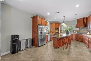 1049 Meadowgate Way, Brentwood, CA 94513 - Photo 32