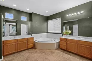 1049 Meadowgate Way, Brentwood, CA 94513 - Photo 52