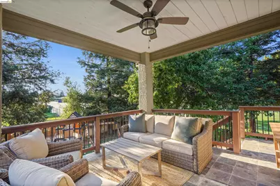 1049 Meadowgate Way, Brentwood, CA 94513 - Photo 40