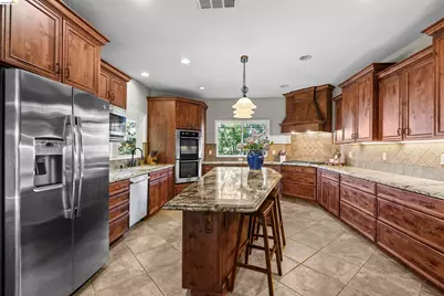 1049 Meadowgate Way, Brentwood, CA 94513 - Photo 34