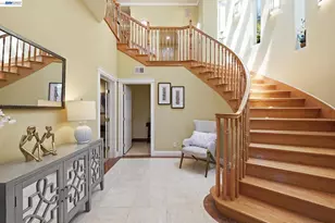 7420 Skyline Blvd, Oakland, CA 94611 - Photo 10