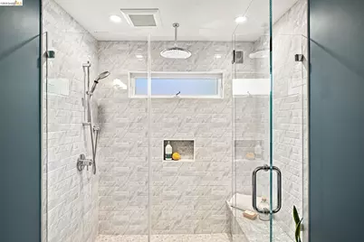 6833 Snake Road, Oakland, CA 94611 - Photo 24