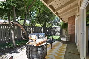 72 Rolling Green Way, Pleasant Hill, CA 94523 - Photo 32
