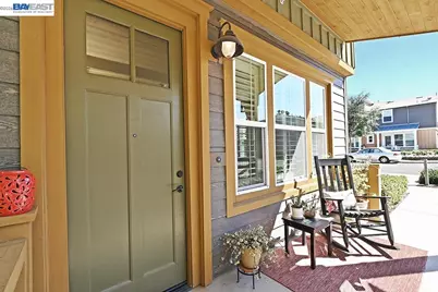 454 Persimmon Cmn #14, Livermore, CA 94551 - Photo 2