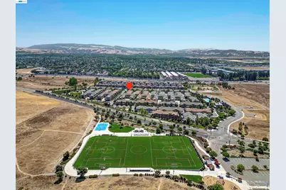 454 Persimmon Cmn #14, Livermore, CA 94551 - Photo 8