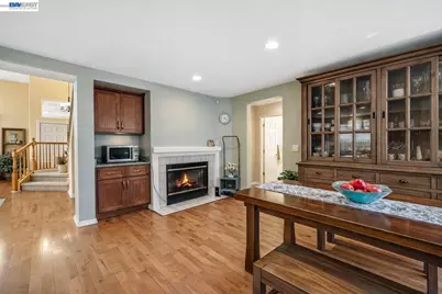 15100 Shining Star Ln, San Leandro, CA 94579 - Photo 10