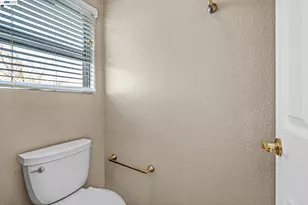 15100 Shining Star Ln, San Leandro, CA 94579 - Photo 24