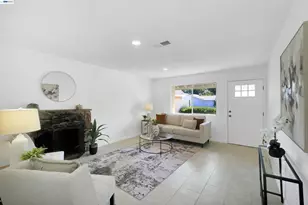 32321 Pollux Ct, Union City, CA 94587 - Photo 2