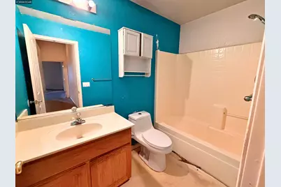 1990 Pisa Cir, Stockton, CA 95206 - Photo 18