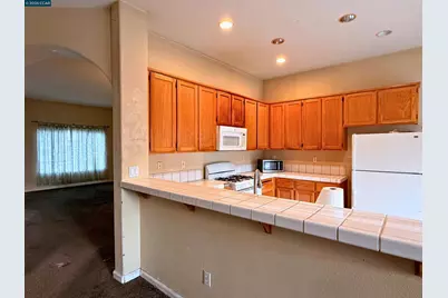 1990 Pisa Cir, Stockton, CA 95206 - Photo 16