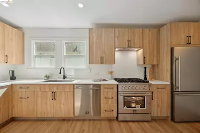 2533 Harrington Ave, Oakland, CA 94601 - Photo 10