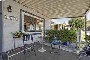 2061 Dalis Dr, Concord, CA 94520 - Photo 22