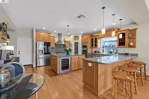 34515 Bentley Ct, Fremont, CA 94555 - Photo 16