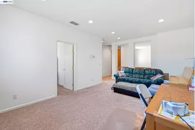 9569 Nicole Ln, Elk Grove, CA 95758 - Photo 34