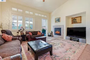 9569 Nicole Ln, Elk Grove, CA 95758 - Photo 14