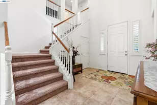 9569 Nicole Ln, Elk Grove, CA 95758 - Photo 8