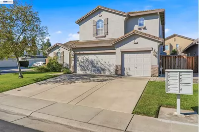9569 Nicole Ln, Elk Grove, CA 95758 - Photo 2
