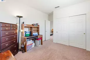 9569 Nicole Ln, Elk Grove, CA 95758 - Photo 36