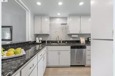 6139 Montgomery Pl, San Jose, CA 95135 - Photo 8