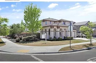 668 Landmark Point, Lathrop, CA 95330 - Photo 4