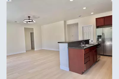 668 Landmark Pt, Lathrop, CA 95330 - Photo 14